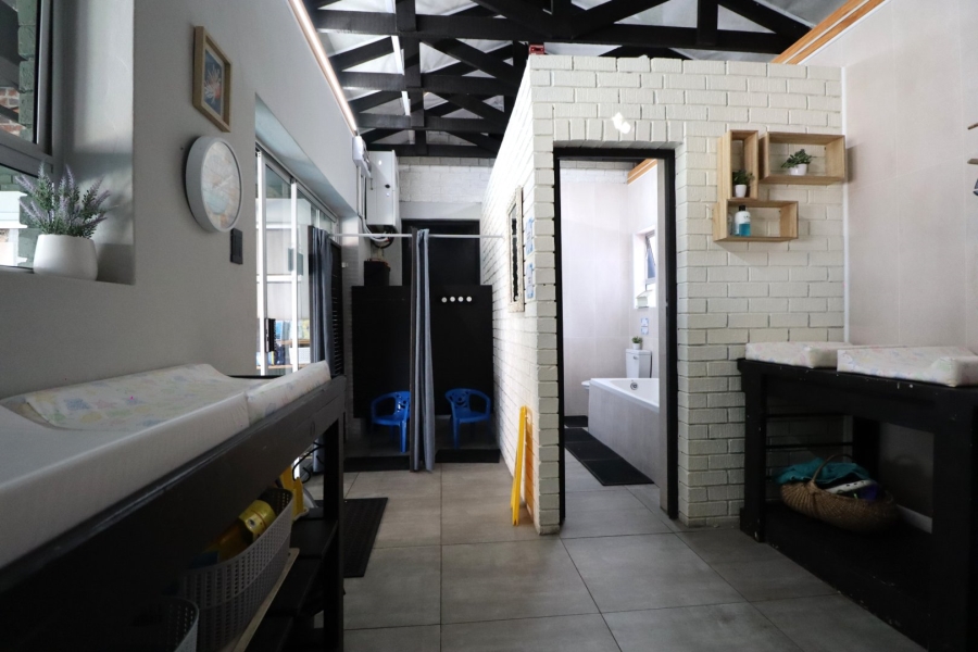 4 Bedroom Property for Sale in Sherwood Eastern Cape